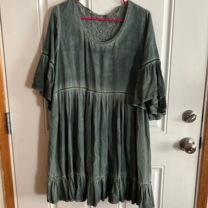 Lace back, green, flowy Maurice’s dress. Size L. Lightly used.